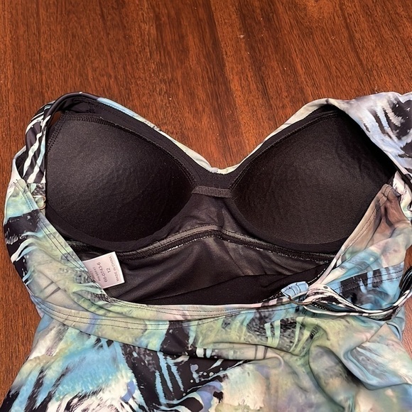 SWIMSUIT for All tropical leaf print - Picture 6 of 10